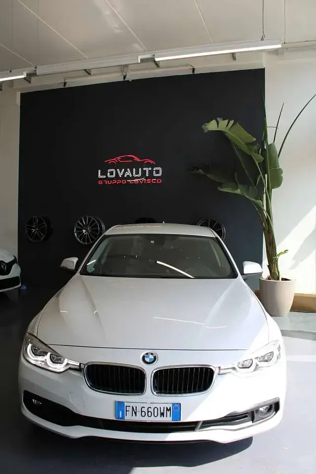 Usata BMW 318 Sport Line 150 CV (110 kW) 2018 Bianco Station wagon