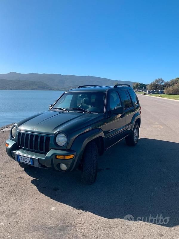 Verde Usata 2002 Jeep Cherokee SUV | 3500 € (Ottimo prezzo) - Immagine 1/4