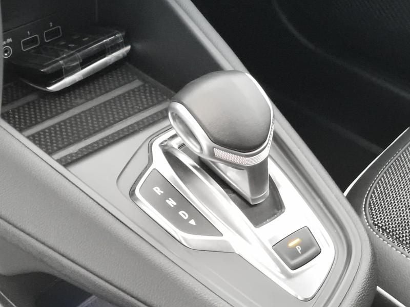 Usata Renault Captur Intens 116 CV (85 kW) 2020 Bianco SUV