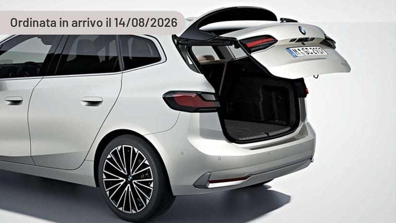 Argento Usata 2024 BMW 223 Active Tourer M Sport Monovolume | 44.630 € (Buon prezzo) - Immagine 1/1