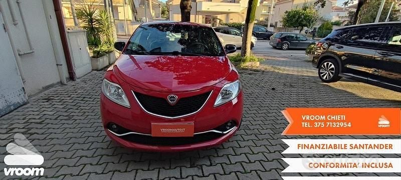 Usata Lancia Ypsilon Platinum 69 CV (50 kW) 2017 Utilitaria
