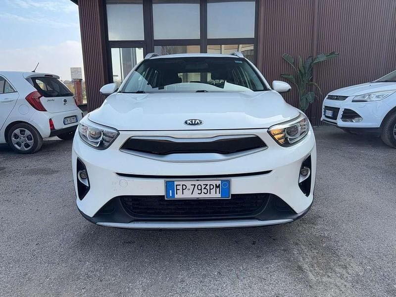 Usata Kia Stonic Style 101 CV (74 kW) 2018 Bianco SUV