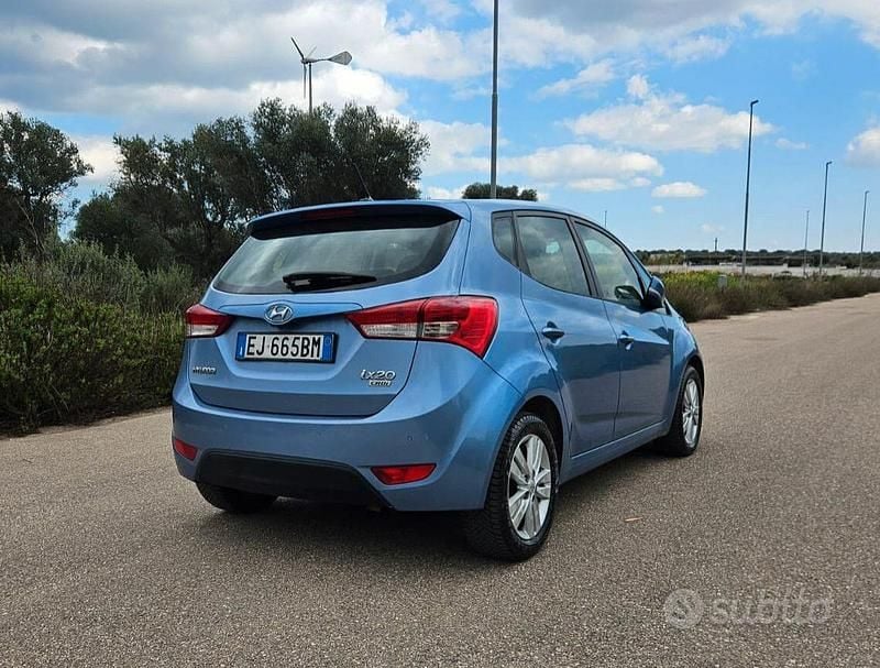 Usata Hyundai ix20 Comfort 90 CV (66 kW) 2011 Blu Utilitaria