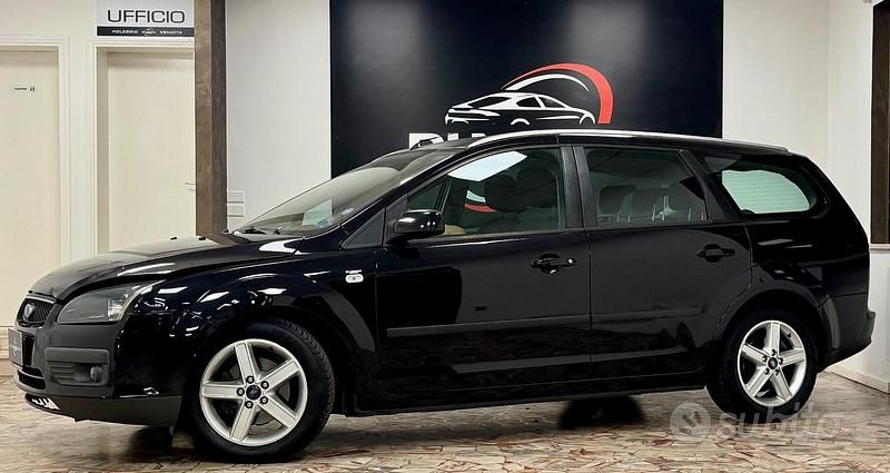 Usata Ford Focus S 90 CV (66 kW) 2006 Nero Station wagon