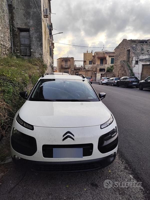 Usata Citroën C4 Cactus 2015 Bianco Utilitaria