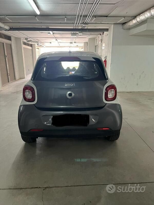 Usata Smart ForFour Prime 71 CV (52 kW) 2015 Grigio Utilitaria