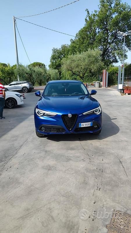 Usata Alfa Romeo Stelvio 190 CV (139 kW) 2022 Blu SUV
