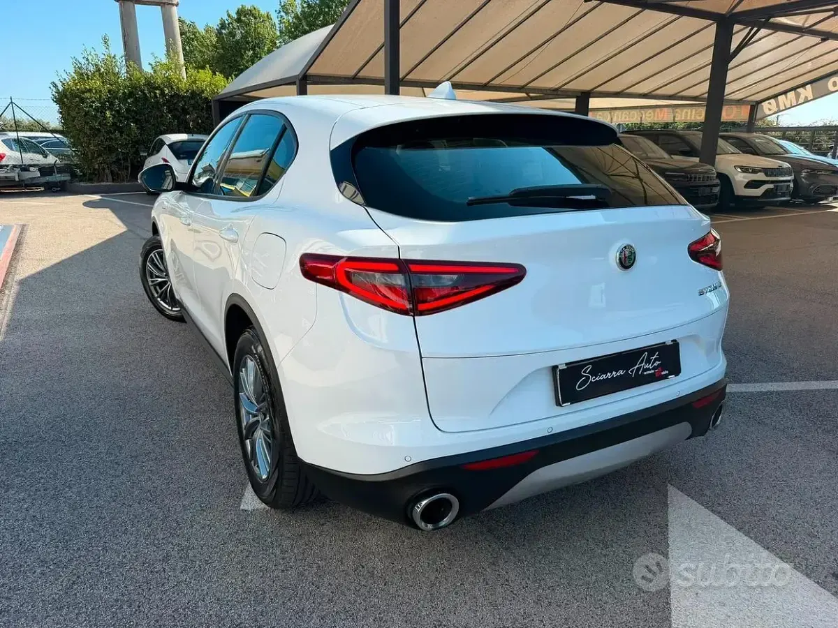 Usata Alfa Romeo Stelvio Super 160 CV (117 kW) 2020 Bianco SUV