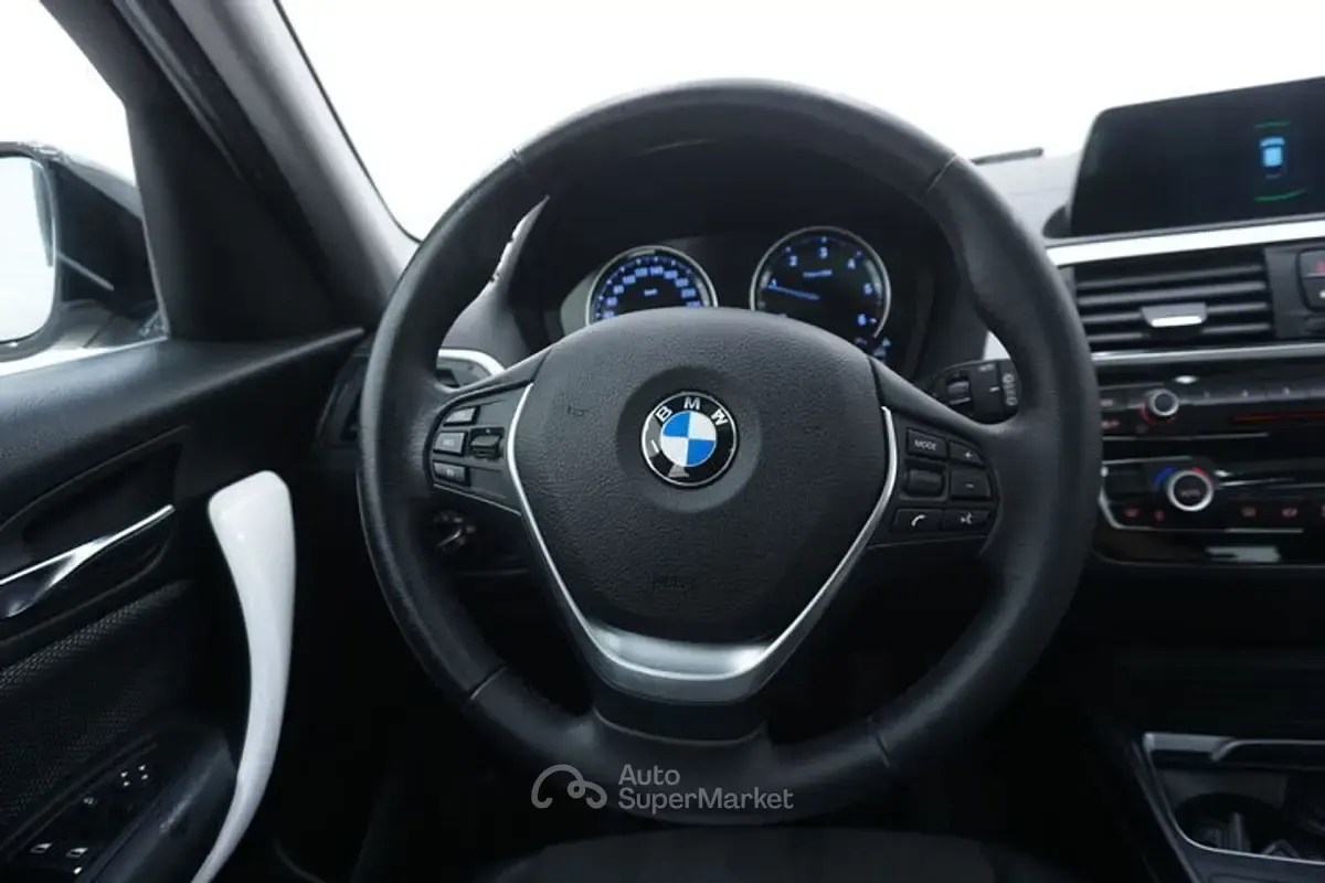 Usata BMW 118 150 CV (110 kW) 2017 Bianco Utilitaria