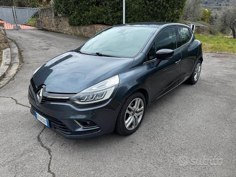 Usata Renault Clio IV Zen 90 CV (66 kW) 2019 Grigio Berlina