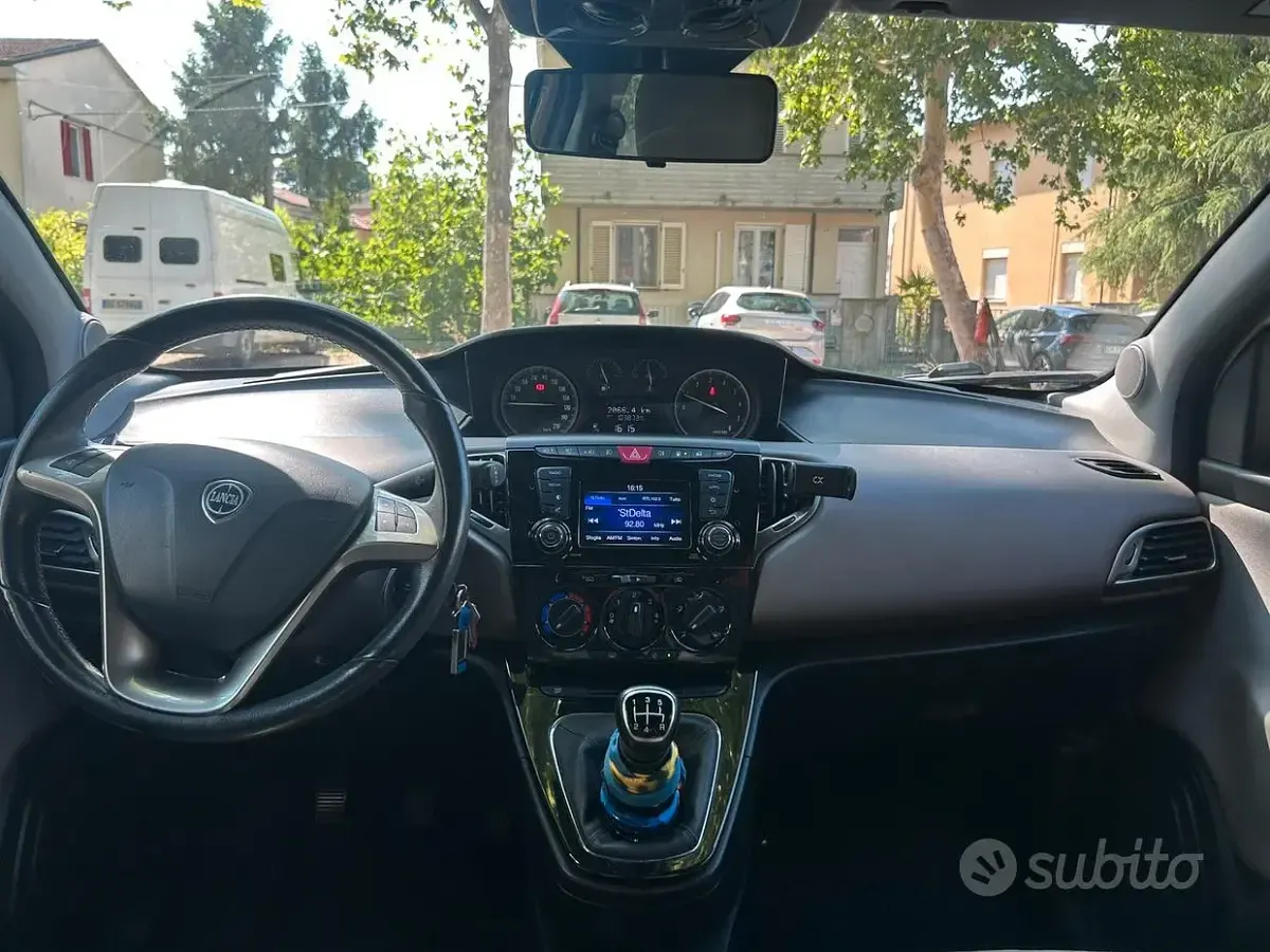 Usata Lancia Ypsilon 69 CV (50 kW) 2017 Utilitaria