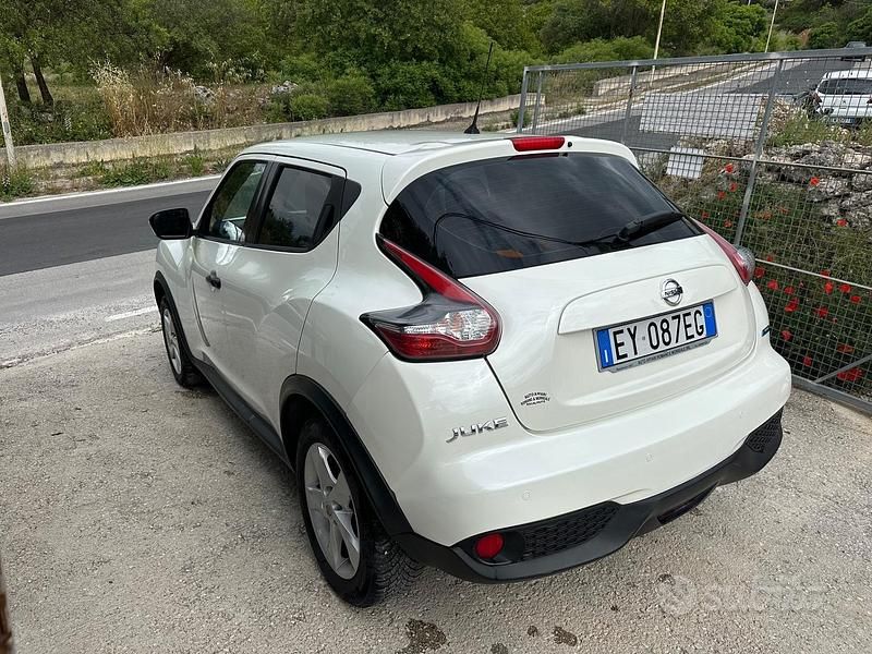 Usata Nissan Juke 110 CV (80 kW) 2015 Bianco SUV