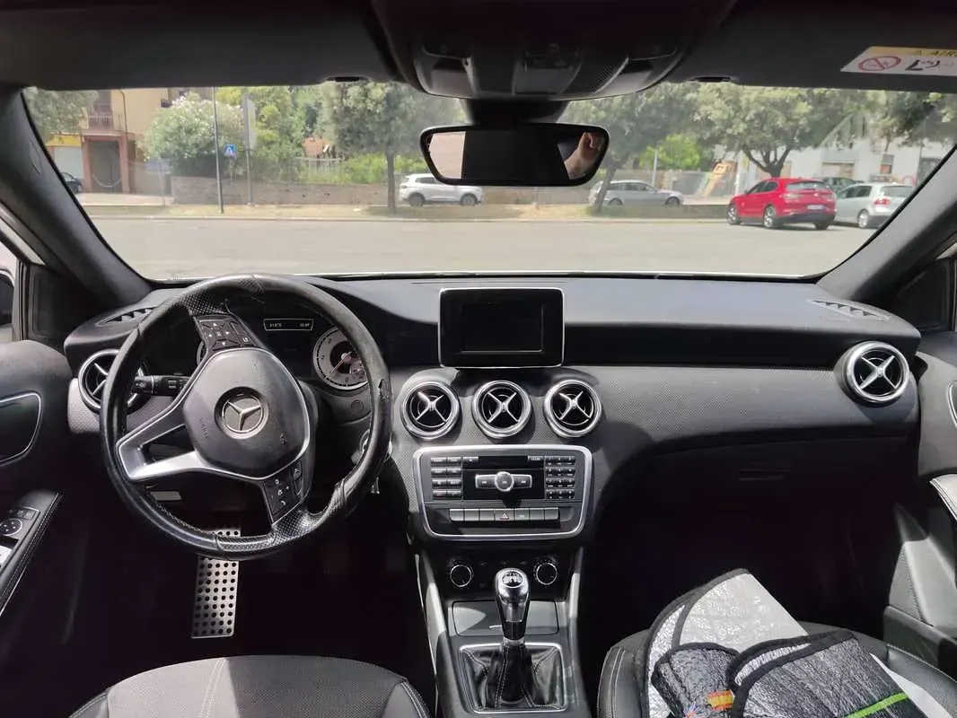Usata Mercedes A160 90 CV (66 kW) 2014 Bianco Utilitaria