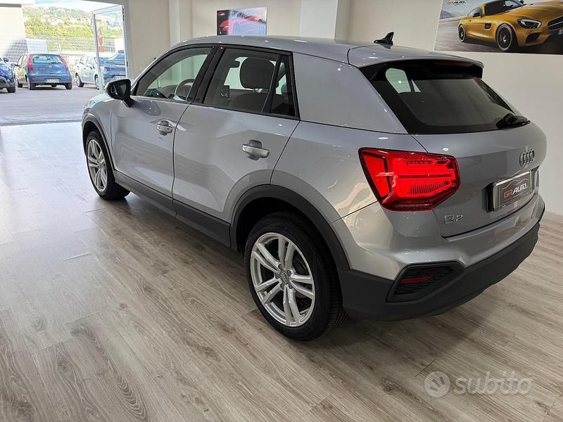 Usata Audi Q2 Admired 116 CV (85 kW) 2022 Argento SUV