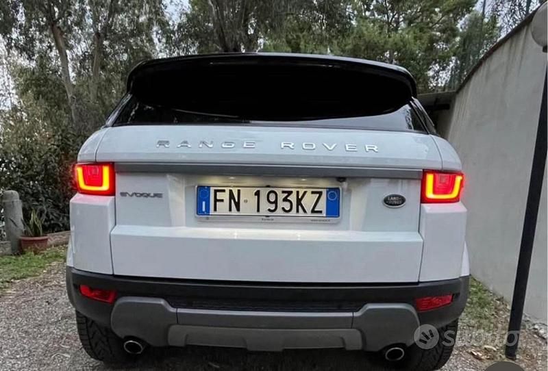 Usata Land Rover Range Rover evoque 150 CV (110 kW) 2018 Bianco SUV