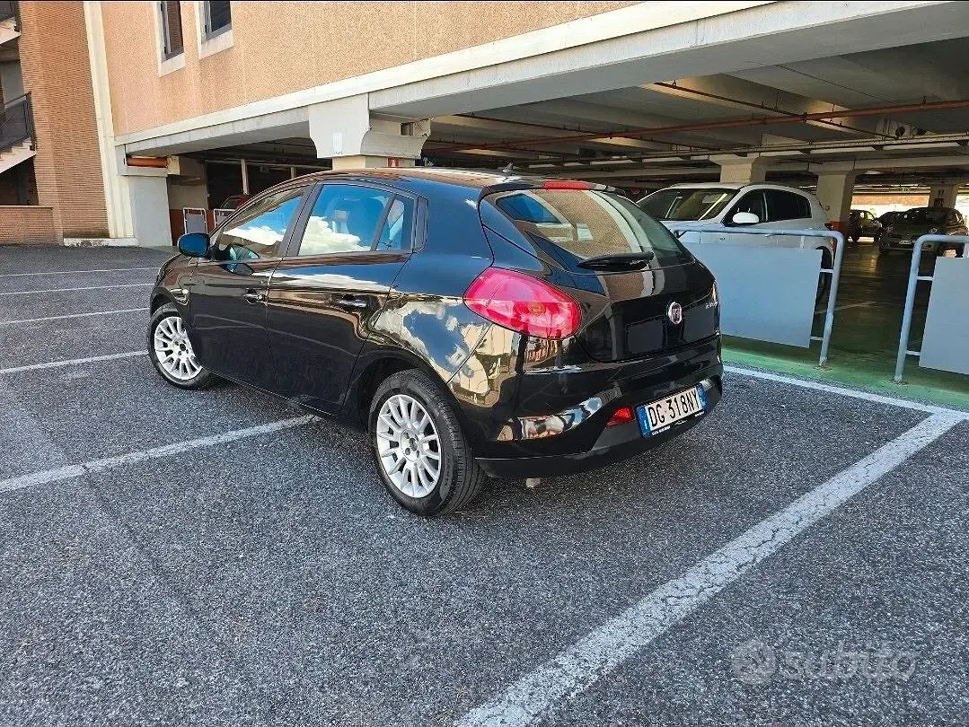 Usata Fiat Bravo Dynamic 90 CV (66 kW) 2007 Nero Utilitaria