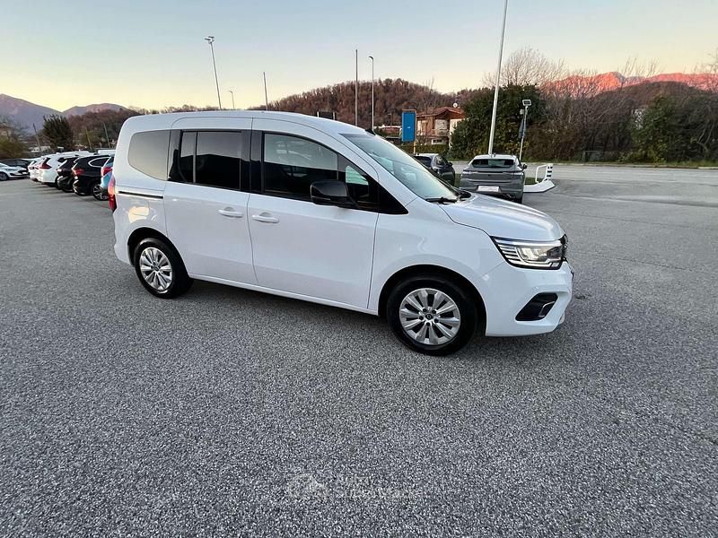 Usata Renault Kangoo Edition One 95 CV (69 kW) 2022 Bianco Monovolume