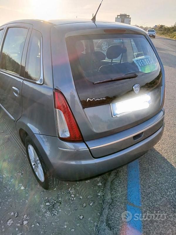 Usata Lancia Musa 77 CV (56 kW) 2009 Monovolume