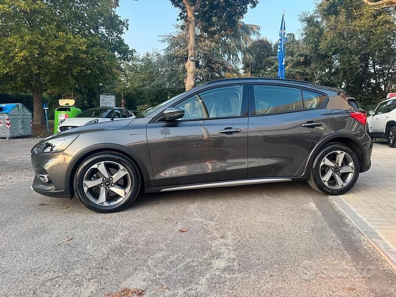 Usata Ford Focus Active 120 CV (88 kW) 2019 Grigio Berlina