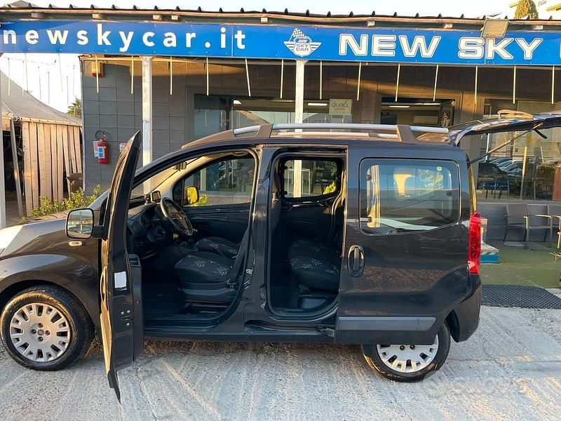 Usata Fiat Qubo Trekking 75 CV (55 kW) 2011 Nero Monovolume