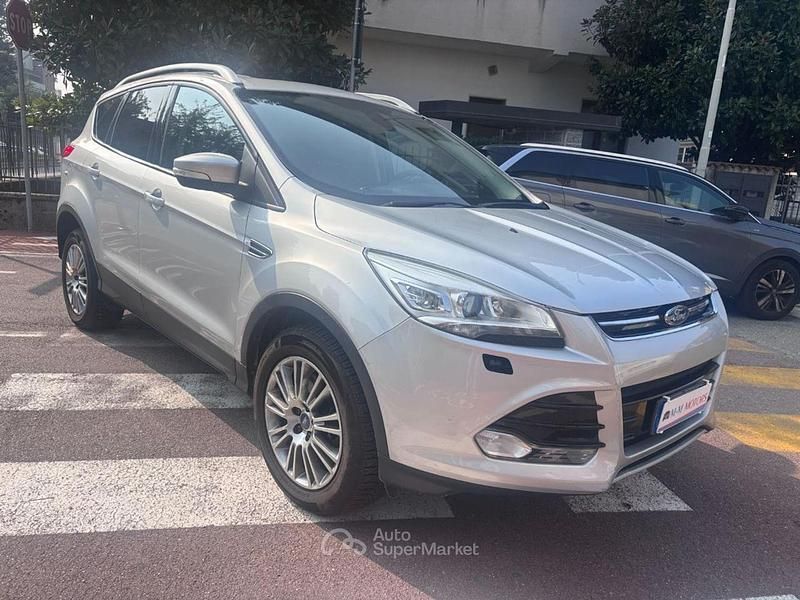 Argento Usata 2013 Ford Kuga SUV | 7400 € (Ottimo prezzo) - Immagine 1/4