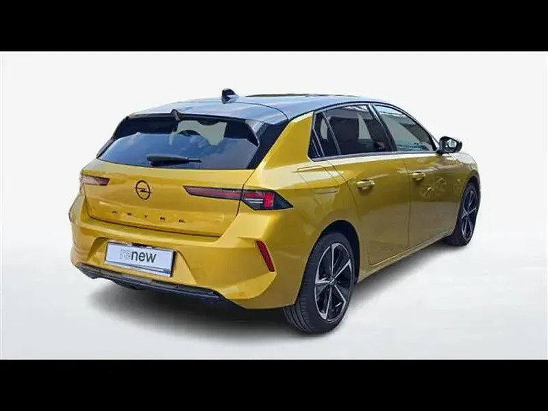 Usata Opel Astra S 131 CV (96 kW) 2024 Oro Utilitaria