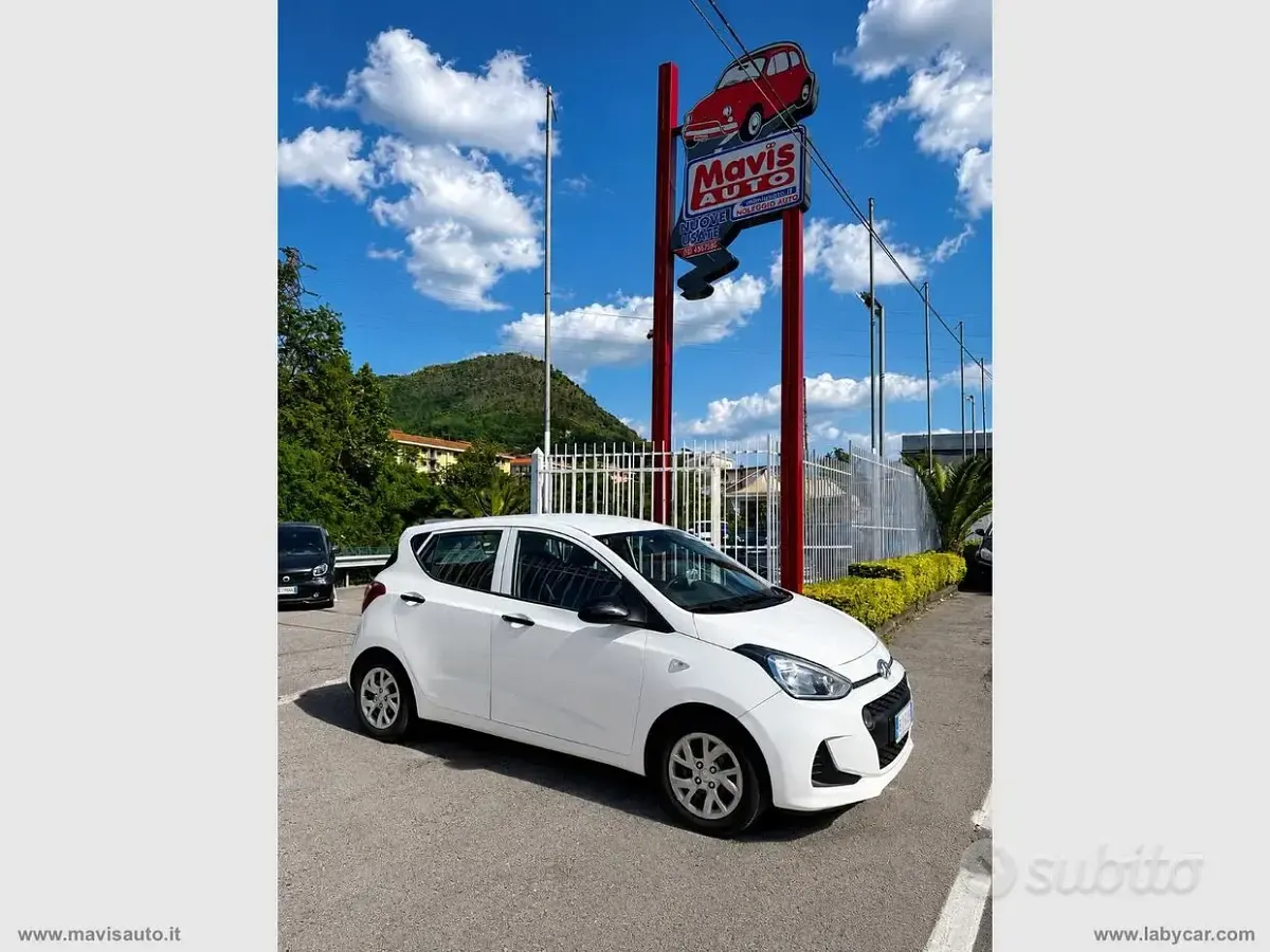 Usata Hyundai i10 Classic 66 CV (48 kW) 2017 Bianco Utilitaria