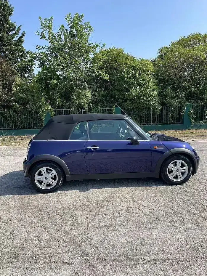 Usata Mini One Cabriolet 90 CV (66 kW) 2021 Bluazzurro Cabrio