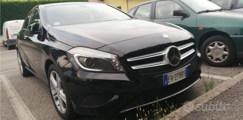 Nero Usata 2014 Mercedes A180 Executive Tre volumi | 11.500 € (Buon prezzo) - Immagine 1/4