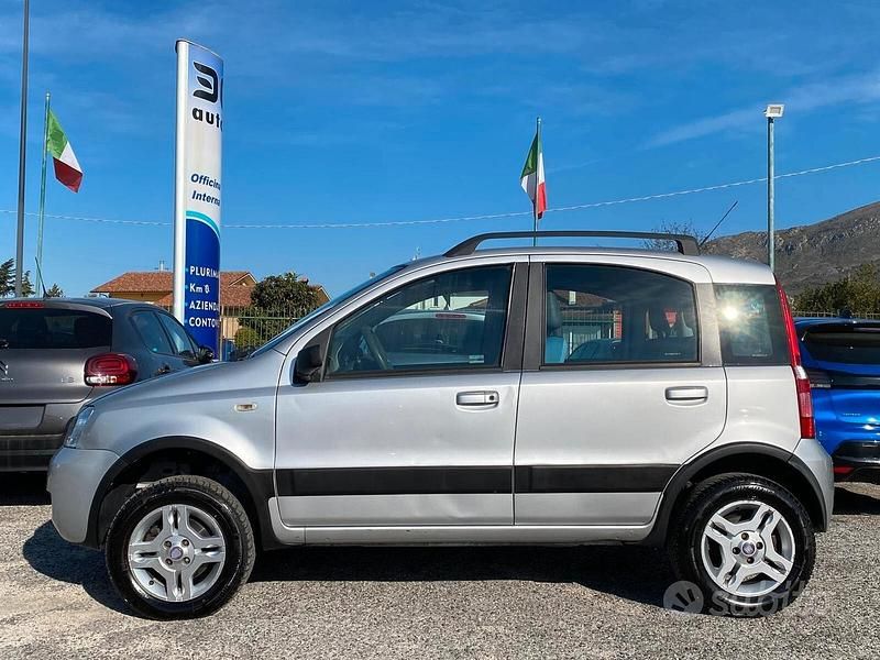 Usata Fiat Panda 4x4 Climbing 70 CV (51 kW) 2008 Grigio Utilitaria