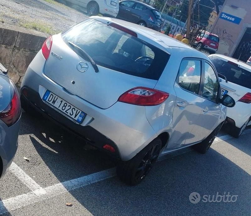 Usata Mazda 2 68 CV (50 kW) 2009 Utilitaria