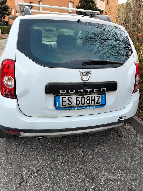 Usata Dacia Duster Lauréate 110 CV (80 kW) 2013 Bianco SUV
