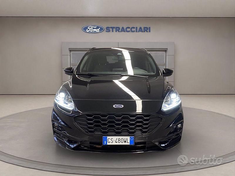 Usata Ford Kuga ST-Line 120 CV (88 kW) 2024 Nero metallizzato SUV
