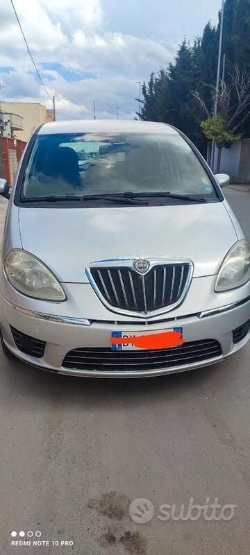Usata Lancia Musa 69 CV (50 kW) 2009 Grigio Monovolume