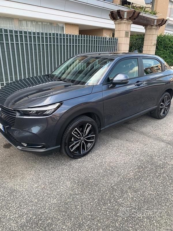 Usata Honda HR-V Elegance 130 CV (95 kW) 2022 Grigio SUV