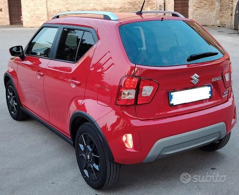 Usata Suzuki Ignis 90 CV (66 kW) 2022 Rosso SUV