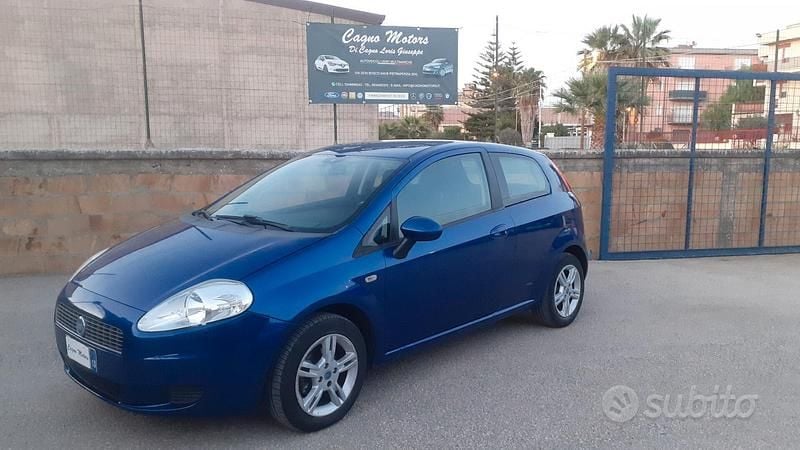 Usata Fiat Grande Punto Dynamic 77 CV (56 kW) 2006 Utilitaria