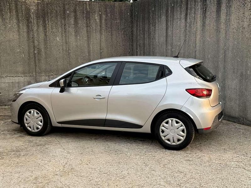 Usata Renault Clio IV Dynamique 75 CV (55 kW) 2013 Berlina