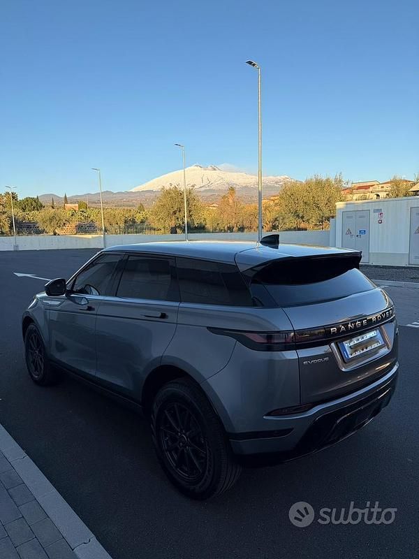 Usata Land Rover Range Rover evoque 163 CV (119 kW) 2021 Grigio SUV