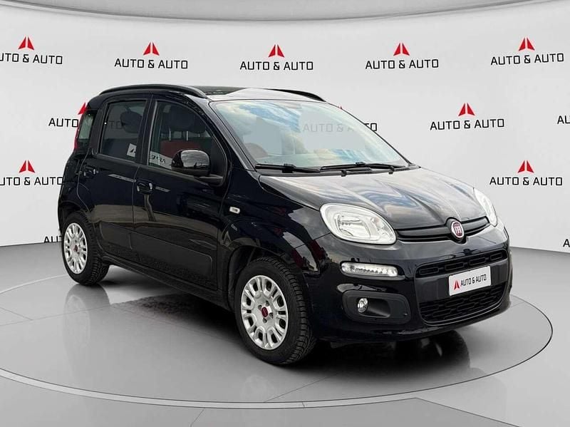 Usata Fiat Panda Lounge 69 CV (50 kW) 2015 Nero Utilitaria