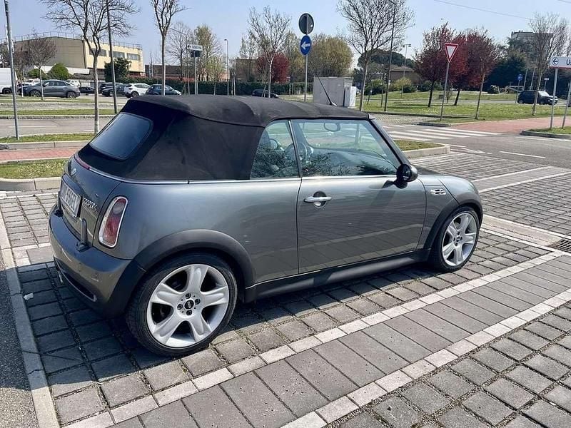 Usata Mini Cooper S Cabriolet 170 CV (125 kW) 2007 Cabrio