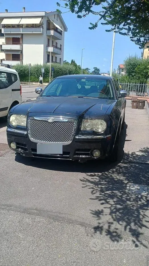 Usata Chrysler 300C 218 CV (160 kW) 2007 Nero Berlina