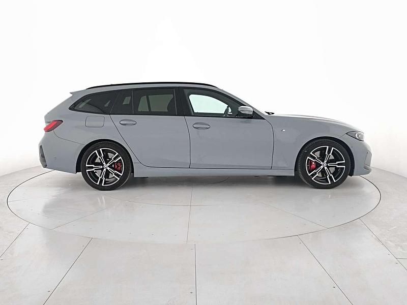 Usata BMW 330 M Sport 286 CV (210 kW) 2025 Grigio Station wagon