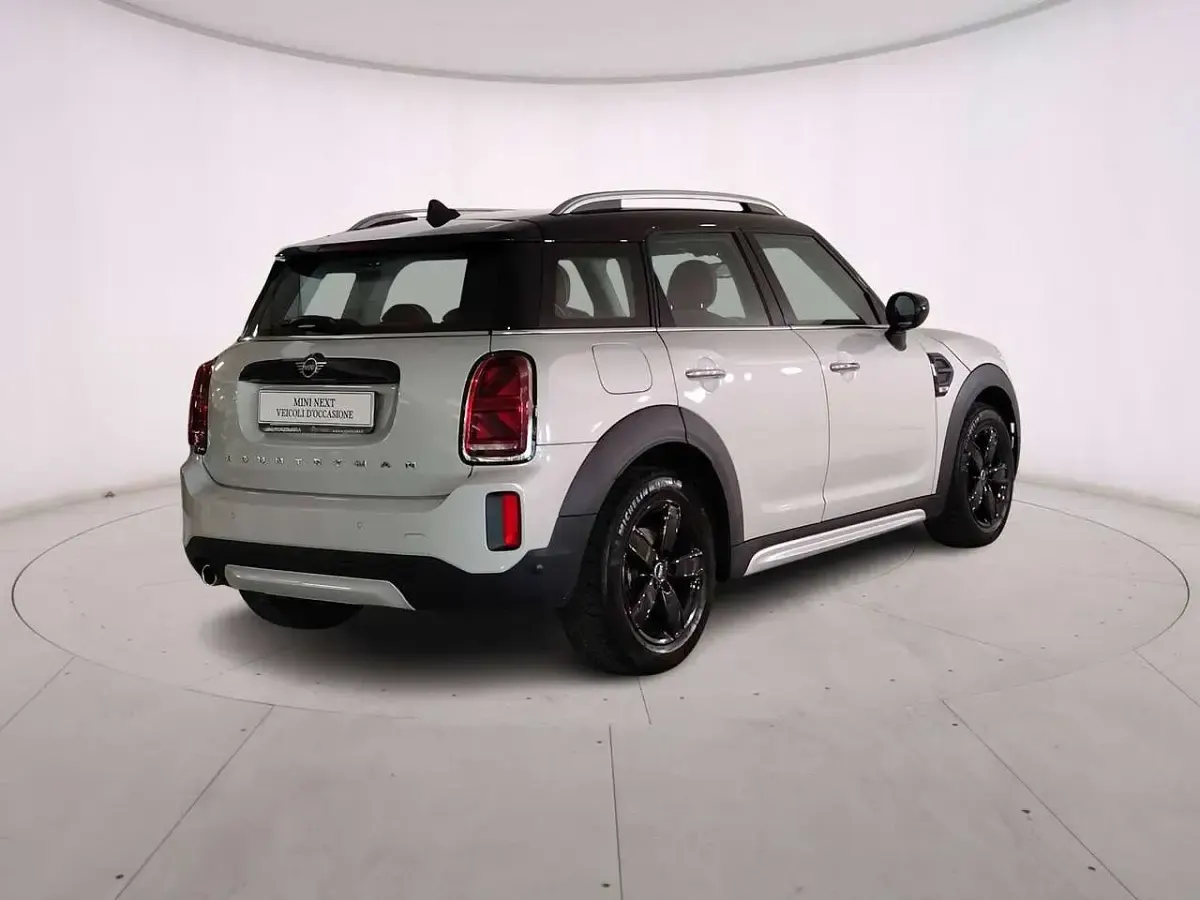 Usata Mini Cooper Countryman Classic 136 CV (100 kW) 2021 White silver SUV
