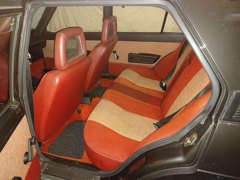 Usata Alfa Romeo Giulietta 170 CV (125 kW) 1983 Nero Berlina