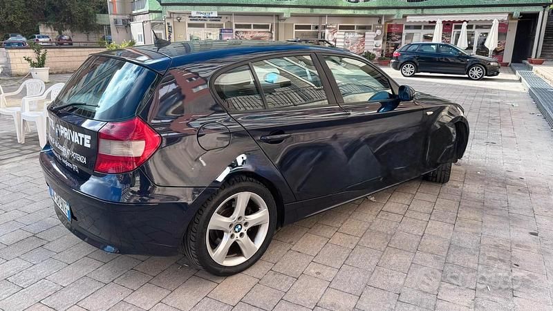 Usata BMW 120 163 CV (119 kW) 2005 Blu Utilitaria