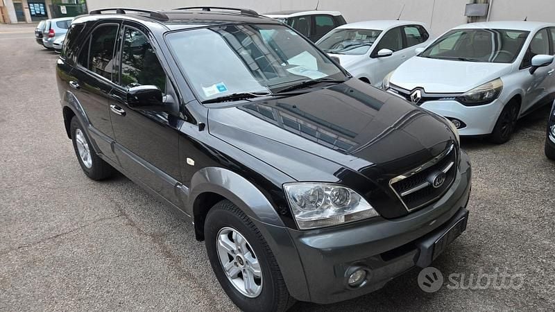 Usata Kia Sorento Active 140 CV (102 kW) 2005 Grigio SUV