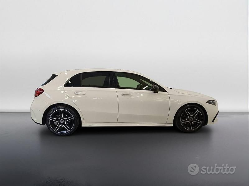 Begagnad Mercedes 180 AMG 116 HK (85 kW) 2024 Vit Sedan