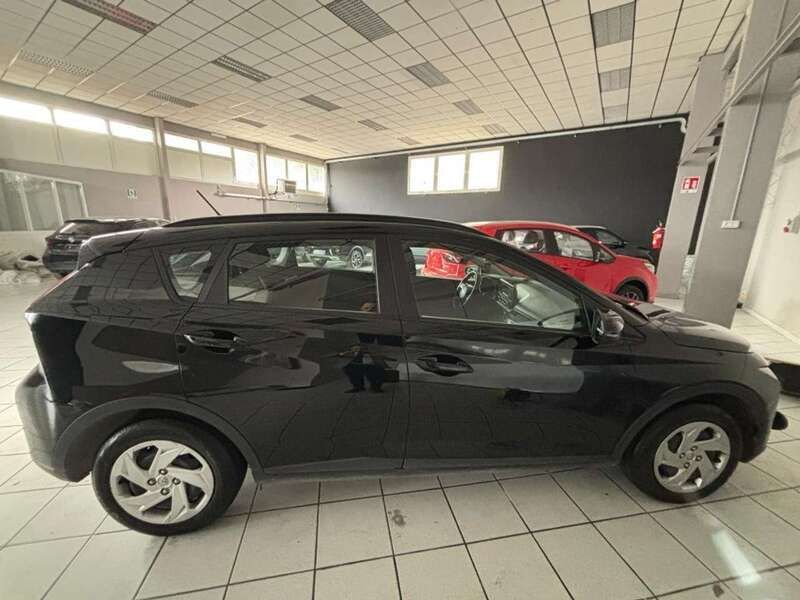 Nero Usata 2022 Hyundai Bayon SUV | 9690 € (Super prezzo) - Immagine 1/4