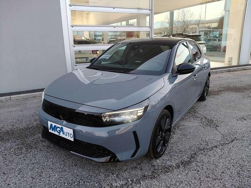Usata Opel Corsa Ultimate 61 kW (84 CV) 2025 Grigio Utilitaria
